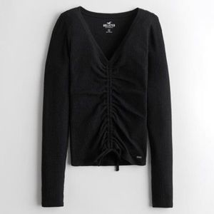 Hollister Clinch Front Longe Sleeve Top - Black